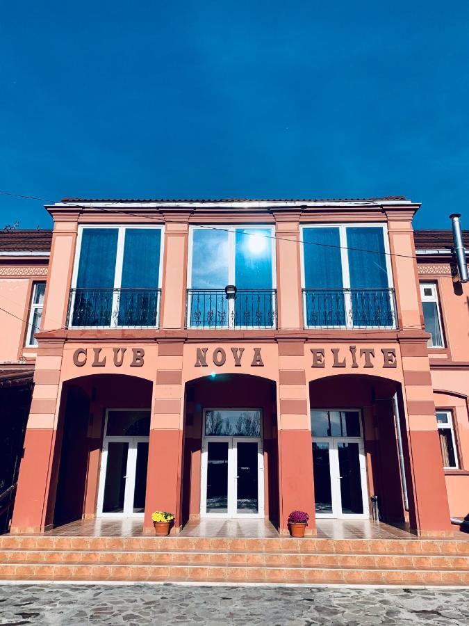 Club Nova Elite Hotel Făgăraş Zewnętrze zdjęcie